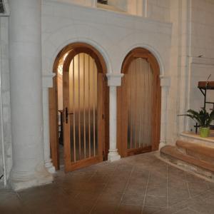 Portes de sacristie en chène (1)